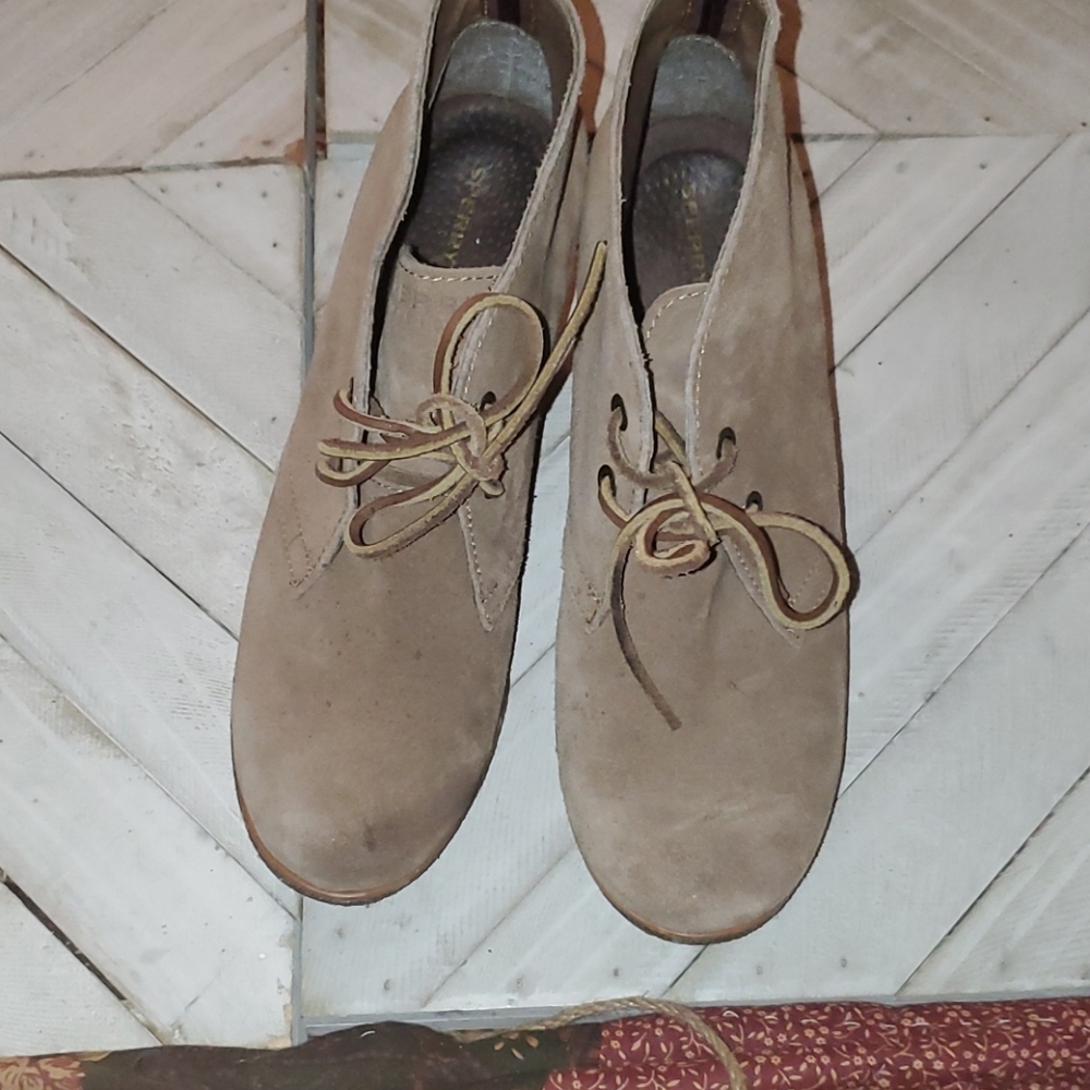 Sperry Size 9 Tan Suede Wedge Booties - Picture 4 of 7